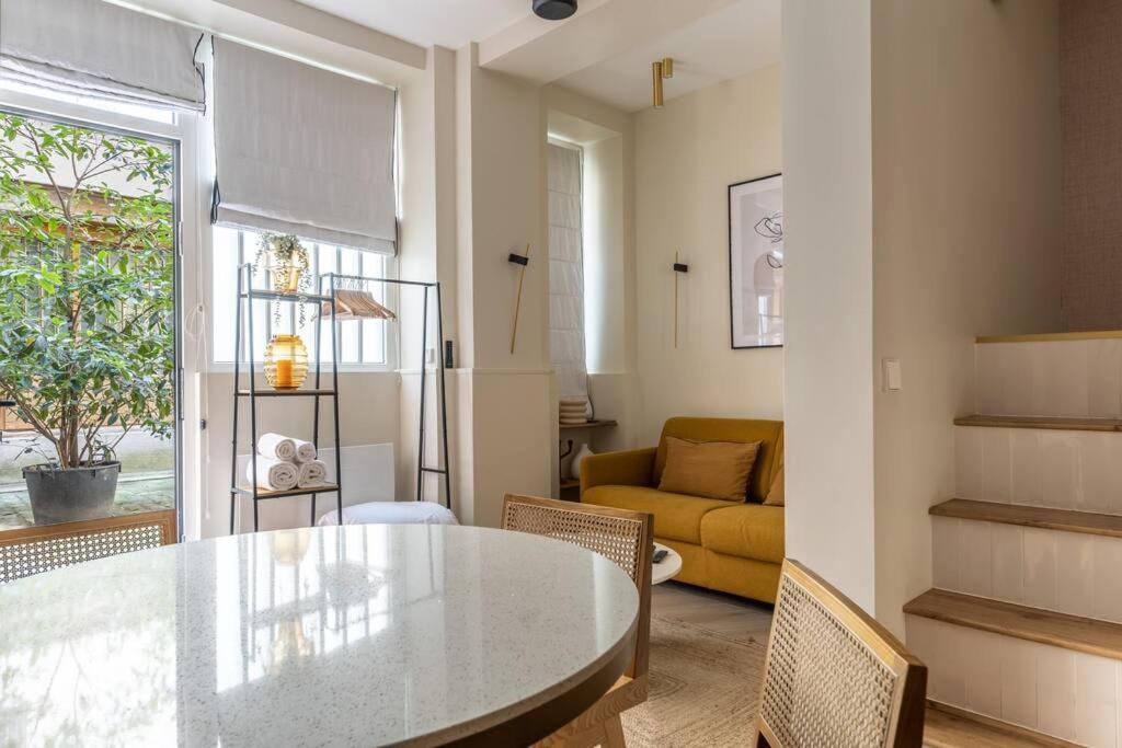 Elegant 4-Star Stay In Central Paris - Suite Apart Luaran gambar