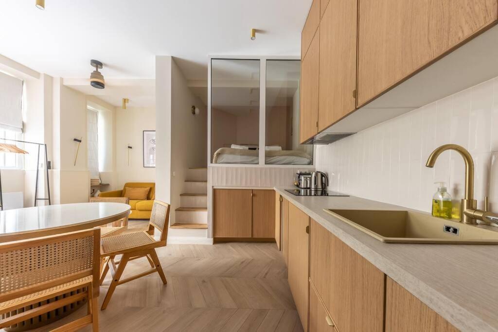 Elegant 4-Star Stay In Central Paris - Suite Apart Luaran gambar